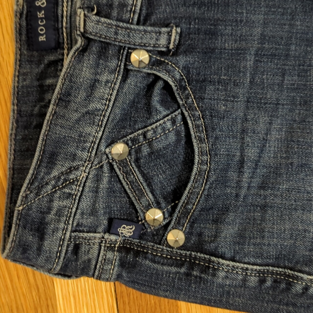 Rock and Republic Dark Wash Boot Cut Jeans - Picture 4 of 12